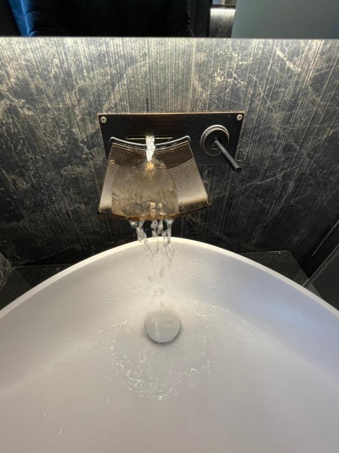Sleep Inn Antwerpen Bagian luar foto